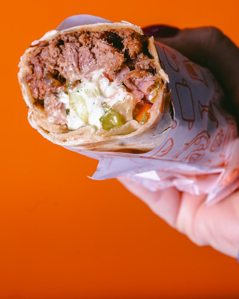 Wrap de carne con salsa y verduras de Baladi, foto de producto